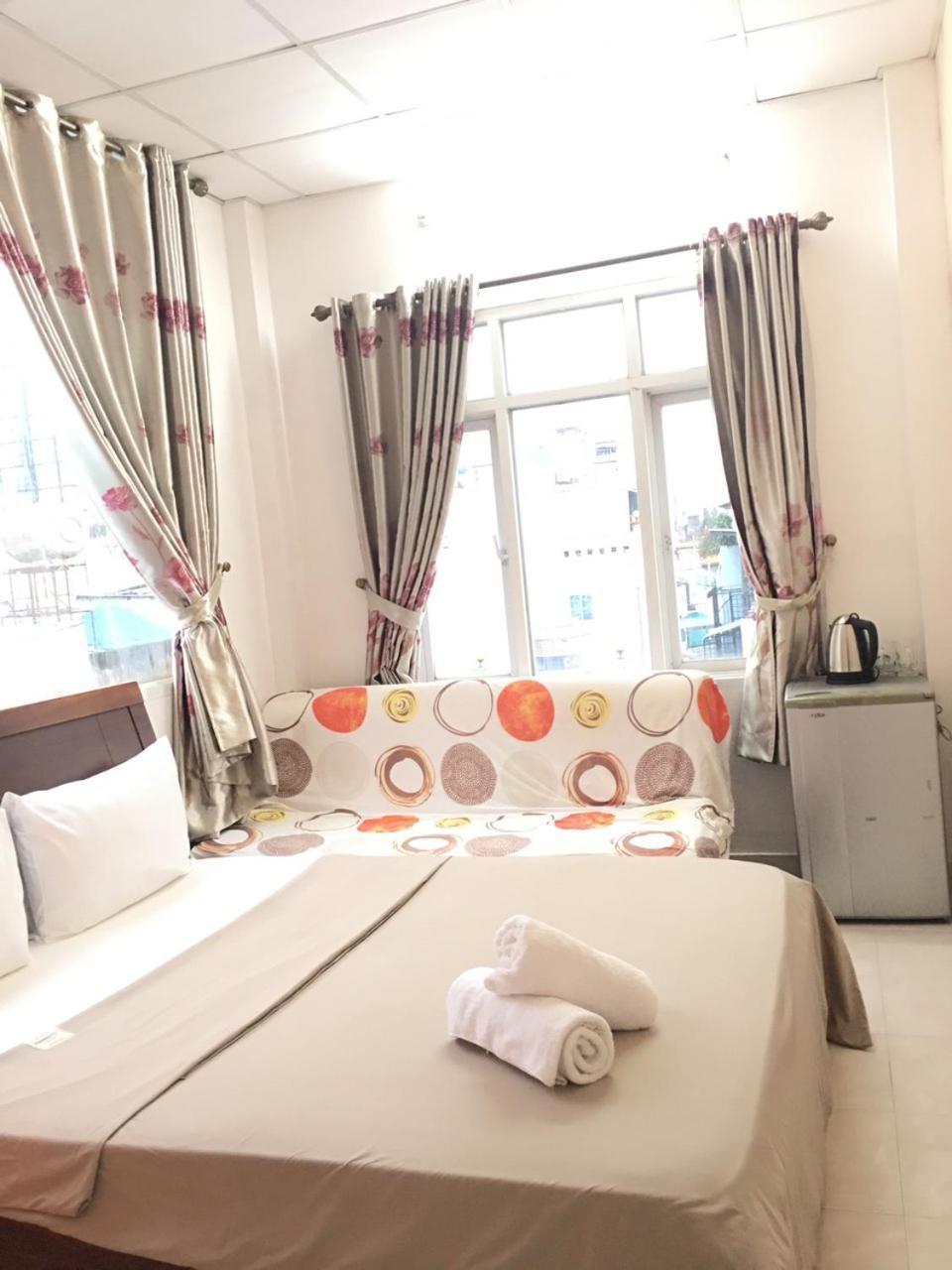 Thanhha Guesthouse At Bui Vien Walking Street ホーチミン市 エクステリア 写真