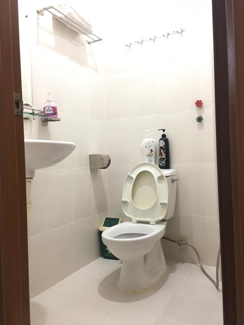 Thanhha Guesthouse At Bui Vien Walking Street ホーチミン市 エクステリア 写真
